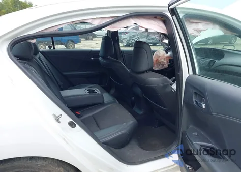 2017 Honda Accord Sport z USA, uszkodzony, nr VIN 1HGCR2F54HA301749